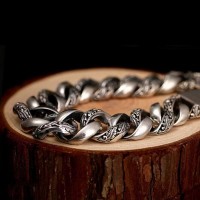 Gourmette Leaf Silver Chain Luxury Bracelet