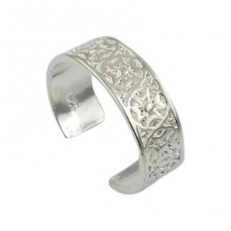 Snowflake Patterned Toe Ring
