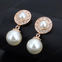 Retro Pearl Earrings [2 Variants]
