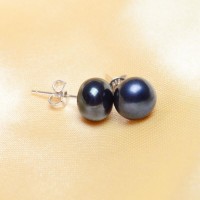 Straightforward Black Pearl Stud Silver Earring [3 Variants]