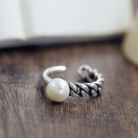 Edgy Pearl and Chain Antique Silver Ring
