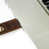 Leather USB Flash Drive Wristband